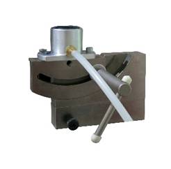 tn_THS162-250 + THS572-60 in der Zugpr�fmaschine 06-